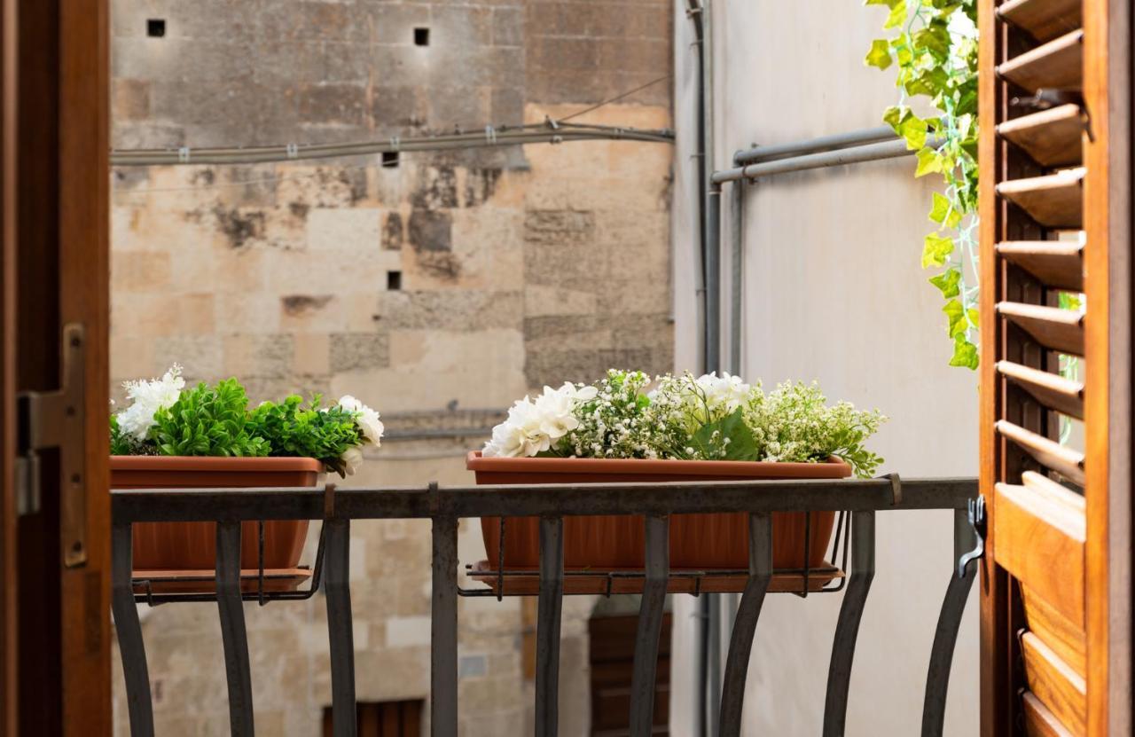 Milestone Inn Lecce Exterior foto